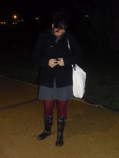 Burgundy con gris & black