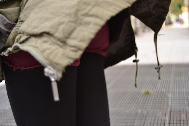 Look burgundy. La insoportable levedad del moderno-