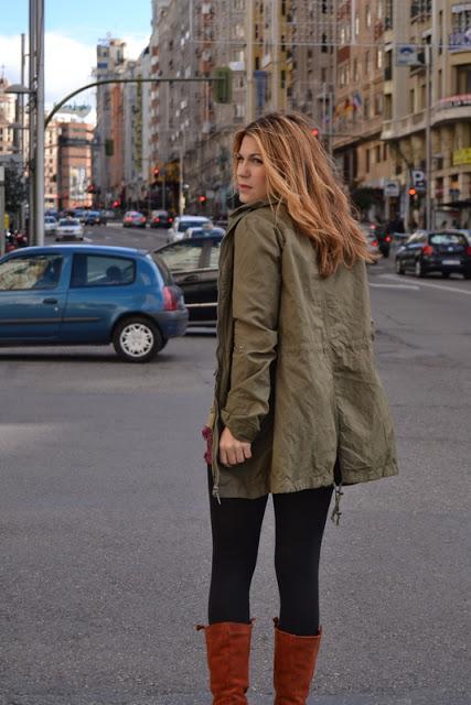 Look burgundy. La insoportable levedad del moderno-