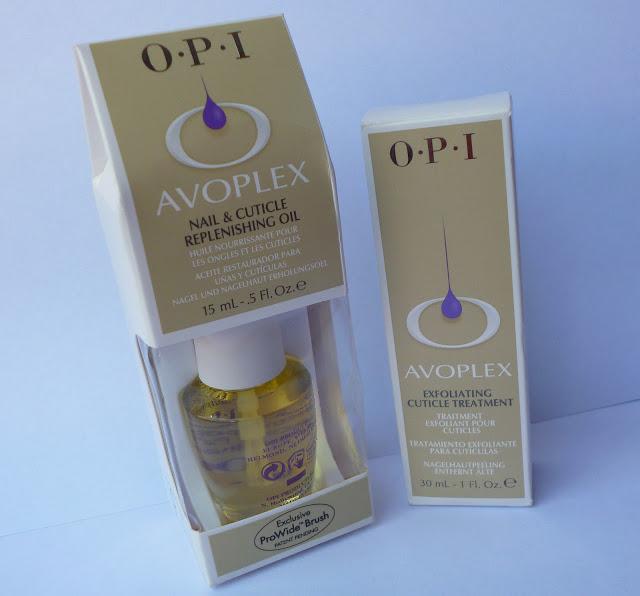 Uñas perfectas con  AVOPLEX de O·P·I (aceite y exfoliante)
