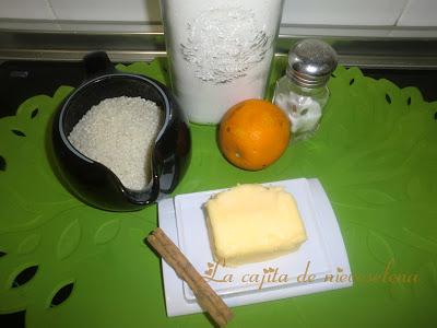 Arroz con leche con láminas de caramelo