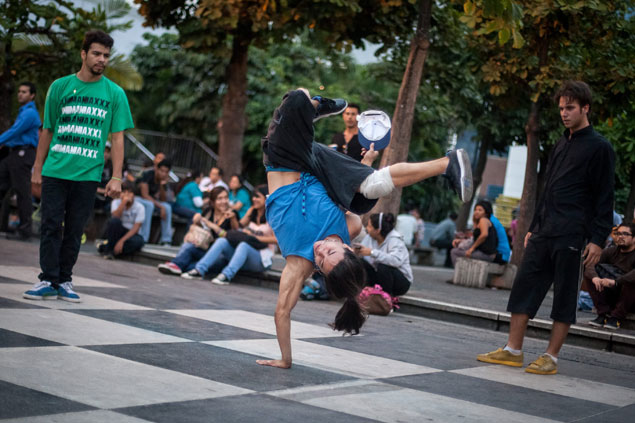 Breakdancers toman Chacaíto