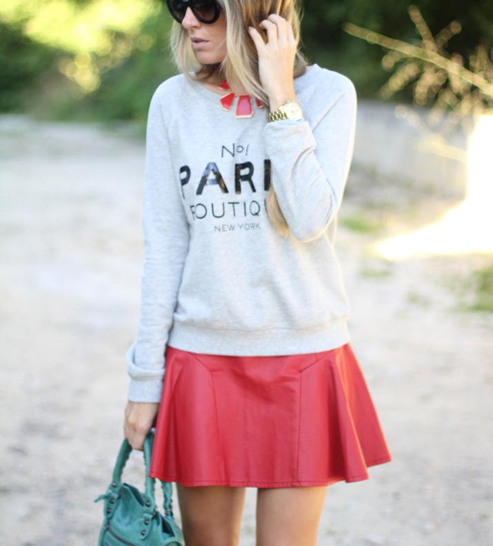 Outfit with Mango Paris sweater and leather skirt 