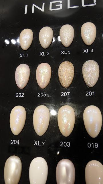 ¿qué harías con tantos esmaltes?