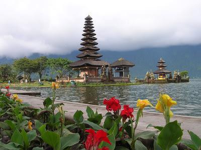 Guía de Isla de Flores y Bali (Indonesia)