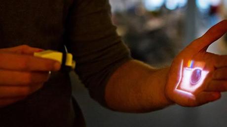 trecool-projecteo-03 Projecteo :: mini proyector para imágenes de Instagram