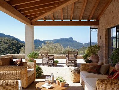 Semicubiertos en el Estilo Rustico