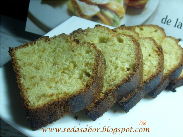Cake de parmesano y cebolla confitada