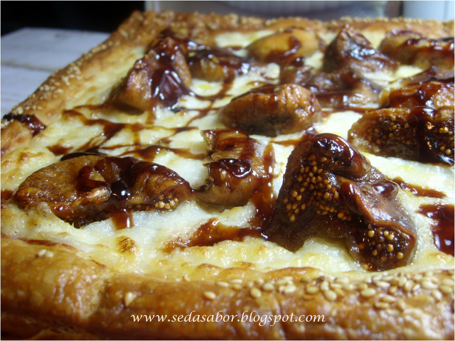 Gallete de higos, aceto y queso de cabra