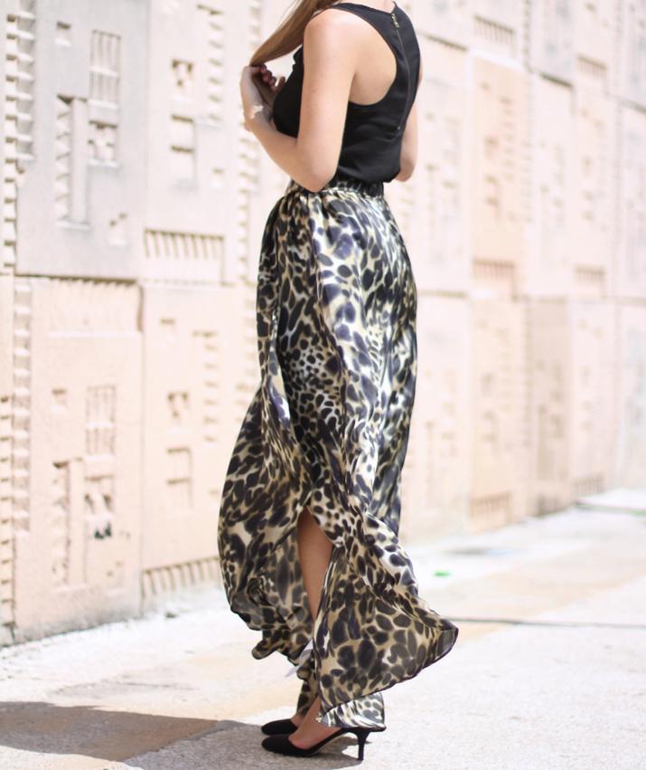 Mango animal print skirt by blogger