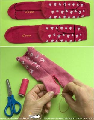 Estas navidades regala muñecos hechos con calcetines