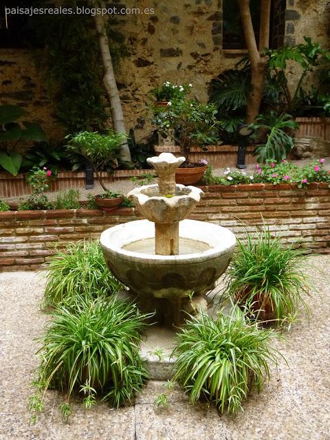 Patio de los Caídos. Guadalupe, Cáceres