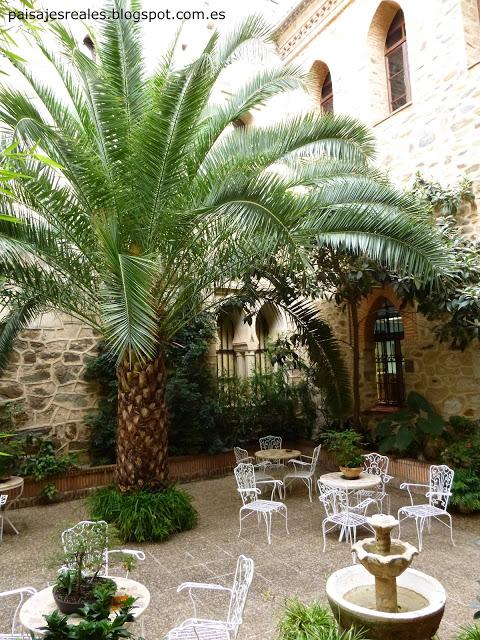 Patio de los Caídos. Guadalupe, Cáceres