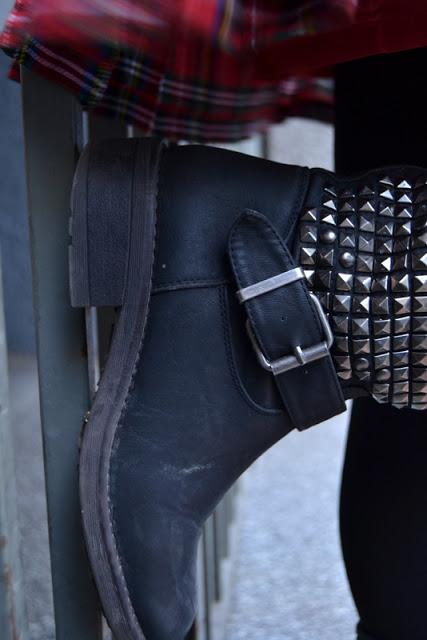 Look escocés. Trainspotting.