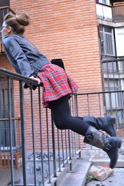 Look escocés. Trainspotting.