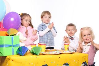 niños cumpleaños celebración