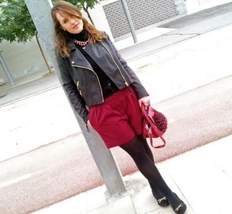 Remix de prendas en tonos burdeos