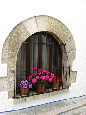 UN POEMA NUEVO Y NOTICIAS NOVÍSIMAS