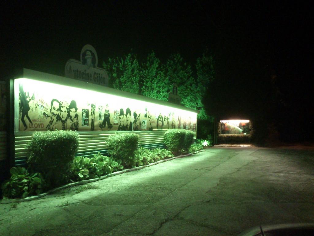 Asturianinos en el Autocine