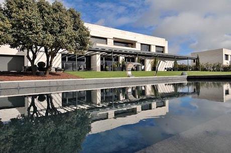 A-cero Projects A-cero presenta dos viviendas unifamiliares en una exclusiva urbanización de Madrid