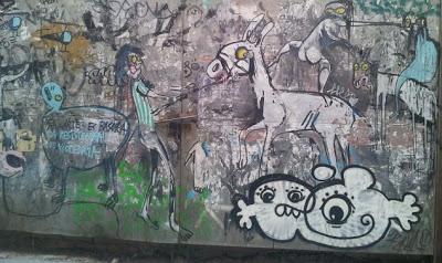 25-N:1ª ruta de grafittis, cuts stencils y fideuás