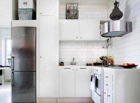 Pequeño apartamento en blanco y negro