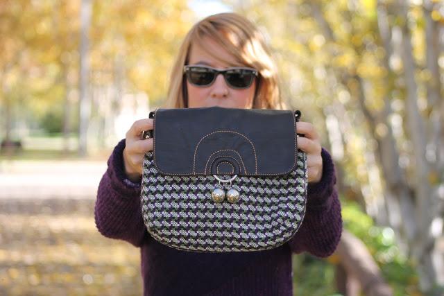 Look chic baggy pants