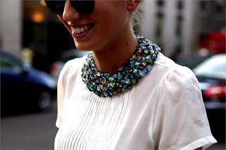 Tendencia cuello embellecido