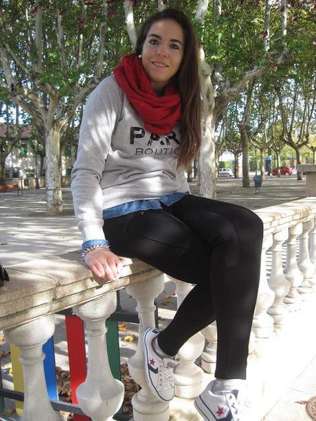 Sweater Nº 1 Paris Boutique