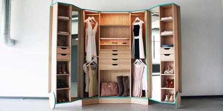 WALK IN CLOSET