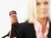 Obligación asistido abogado procurador