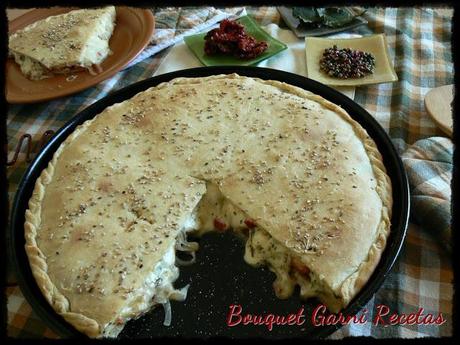 Tarta de cebolla, tomates cherry y quesos Tarta de cebolla, tomates cherry y quesos