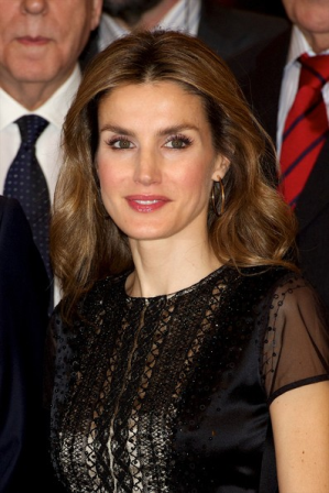 El estilo de Dña. Letizia en los Premios Francisco Cerecedo