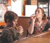 Stills de La Huésped