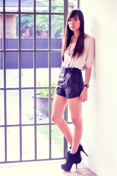 Street Style: Short la prenda infaltable para esta Primavera 2012