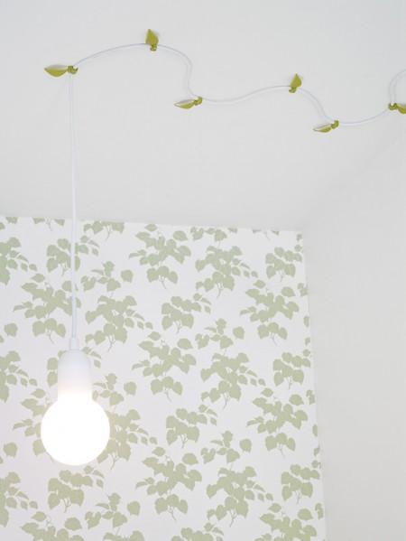 soluciones decorativas para espacios pequeños soluciones decoración angulos difíciles pisos pequeños distribución Piso pequeño de ángulos difíciles papel de pared dorado muebles de ikea inspiración muebles blancos estilo nórdico distribución pisos pequeños diseño interiores pisos pequeños diseño de interiores decoración pisos pequeños decoración nórdica decoración escandinava decoración de interiores deco blogger casas de revista blog interiorismos blog decoración nórdica blog decoración 