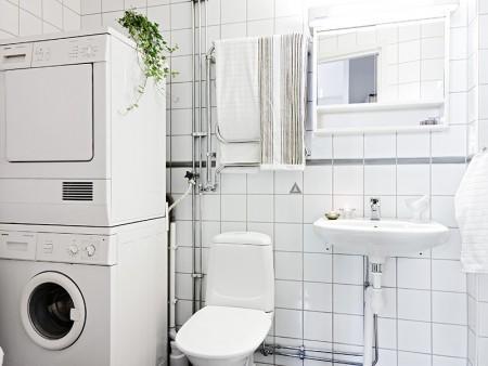 soluciones decorativas para espacios pequeños soluciones decoración angulos difíciles pisos pequeños distribución Piso pequeño de ángulos difíciles papel de pared dorado muebles de ikea inspiración muebles blancos estilo nórdico distribución pisos pequeños diseño interiores pisos pequeños diseño de interiores decoración pisos pequeños decoración nórdica decoración escandinava decoración de interiores deco blogger casas de revista blog interiorismos blog decoración nórdica blog decoración 