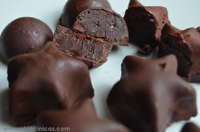 Bombones de chocolate y ganaché de plátano