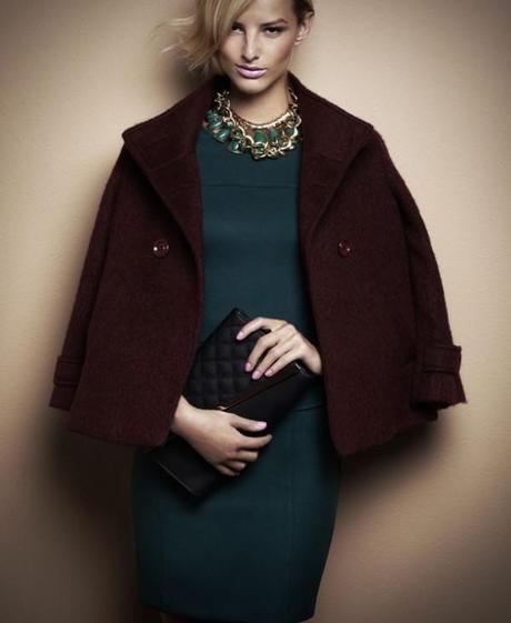 DE TIENDAS: Un invierno muy BLANCO! Blanco: lookbook new fall 2012 vestido verde botella con chaqueta capa sobre los hombros