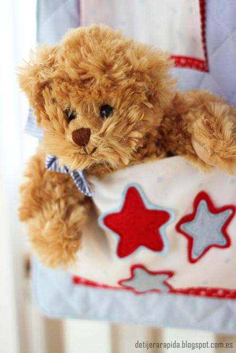 Organizador de tela para cuna o cambiador de bebé DIY tutorial paso a paso como hacer un organizador con bolsillos de tela