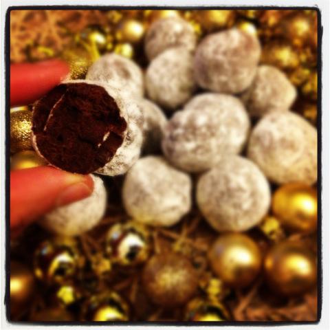 TRUFAS DE CHOCOLATE PARA NAVIDAD