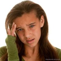 La mayoría de los dolores de cabeza del niño no están relacionados con problemas visuales u oculares y desaparecen en el tiempo