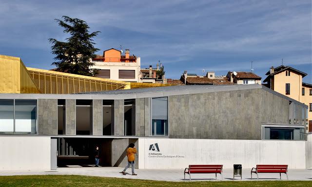 Llinàs-Llobet-Ayesta-Vives: Teatro Atlántida, Vic 0_4