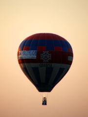 Los tres mosqueteros: el tamaño de un globo