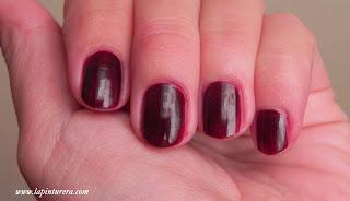 Conjuntando: Neutro-rosado para una prenda corinto