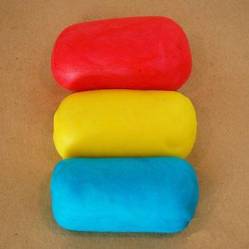 Receta de plastilina para hacer en casa.