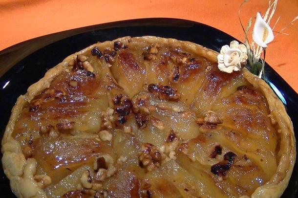 TARTA TA TIN CON NUECES, Una tarta de manzana diferente,y ademas rapidisima de hacer…..