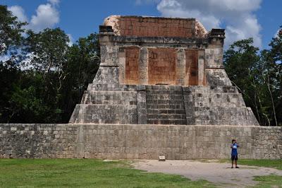 CHICHEN ITZA