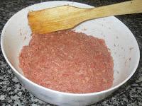 Albóndigas con setas (rovellons) en salsa.