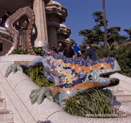 Cinco motivos por los que visitar el Parque Güell